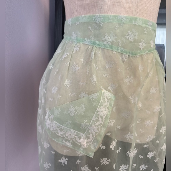 *VINTAGE* Authentic 1950s Cocktail Apron - Picture 2 of 3